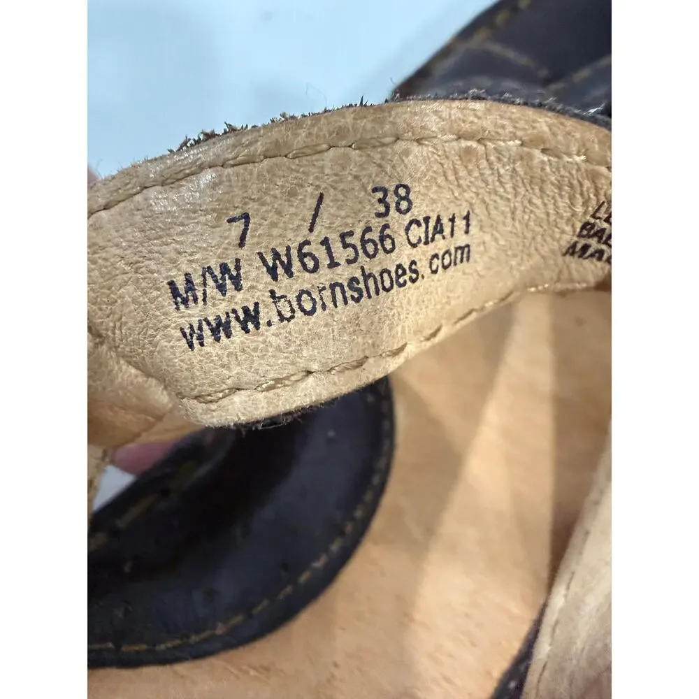 Born leather wedge